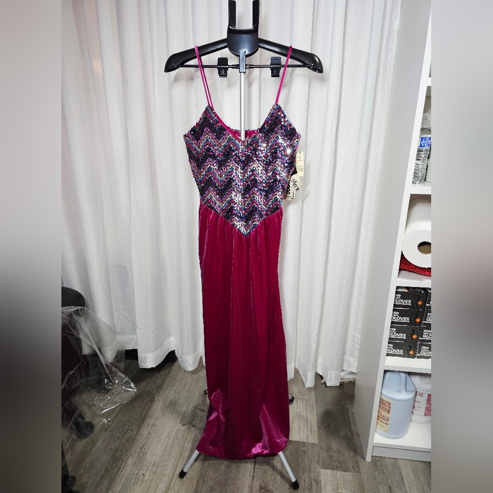 Elegant Sequin Maxi Dress in Pink